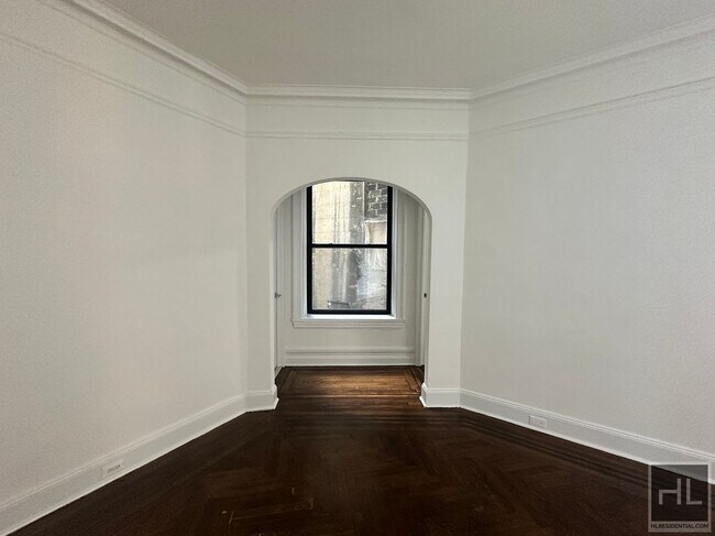 Building Photo - WEST 72 STREET