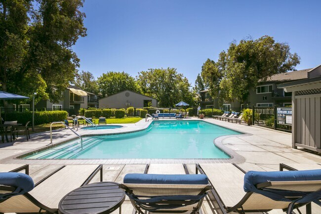 Foto principal - 1401 Lakewood Ave