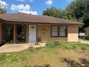 Building Photo - 4039 Erby St