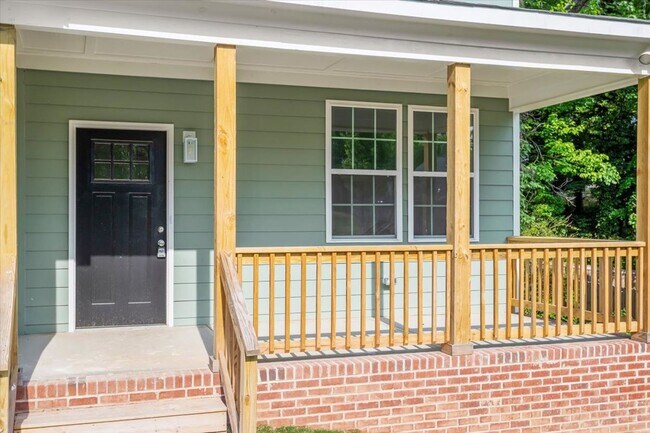 Building Photo - Gorgeous New Construction in Downtown Durham – Move-In Ready!