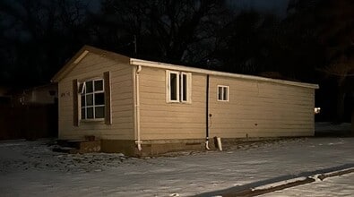 Building Photo - 4591 Lincoln Ave