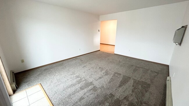 Interior Photo - Evans Place 1