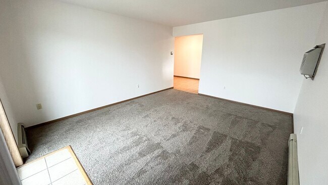 Interior Photo - Evans Place 1