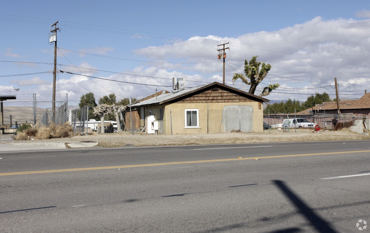 Building Photo - 2471 W Main St