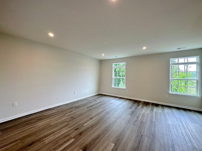 Foto del edificio - Brand New Townhome in 751 South Subdivision!