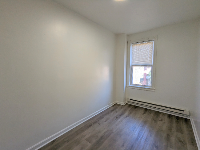 4923 N 13th St Unit 2, Philadelphia, PA 19141 - Room for Rent in ...