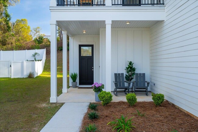 Foto del edificio - 5712 Bascom Ln