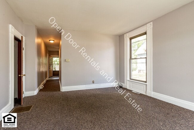 Building Photo - 1335 S Jackson St