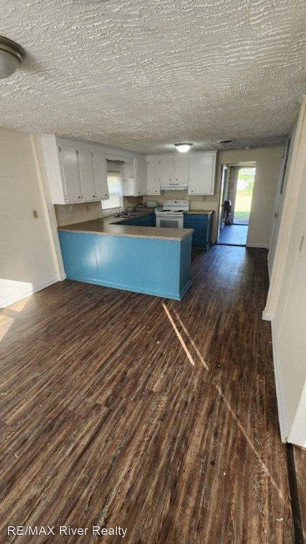 Foto del edificio - 4 br, 2 bath House - 2422 Yates Dr