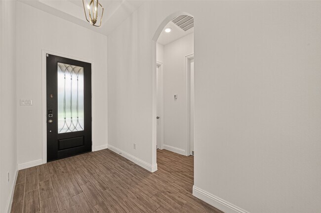 Foto del edificio - 6539 Fairway Gln Ln