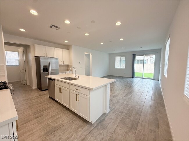 Foto del edificio - 9922 Angel Valley Dr