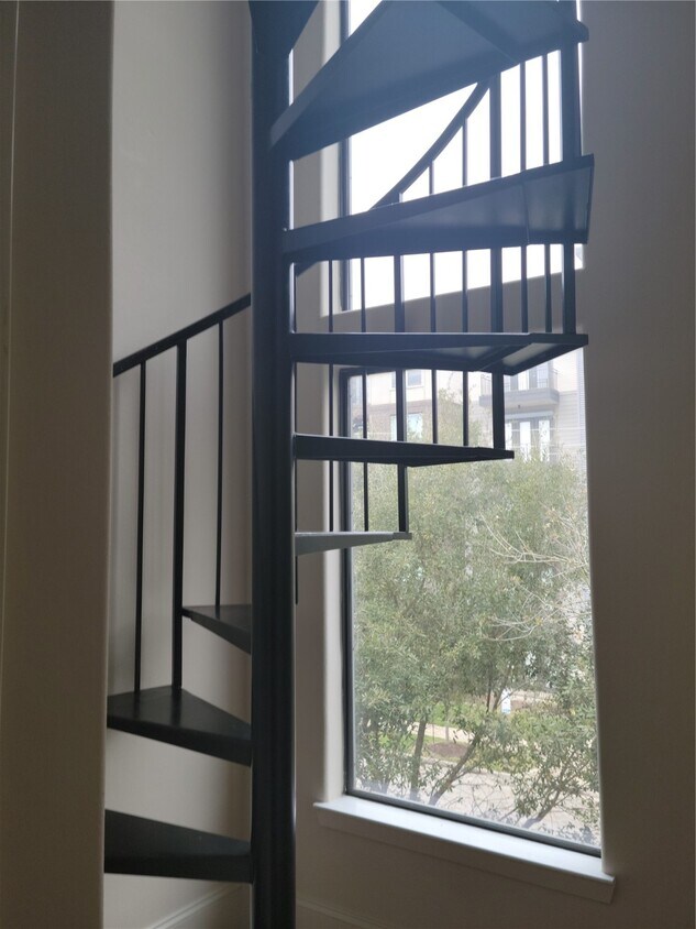 Foto del edificio - 703 St Charles St