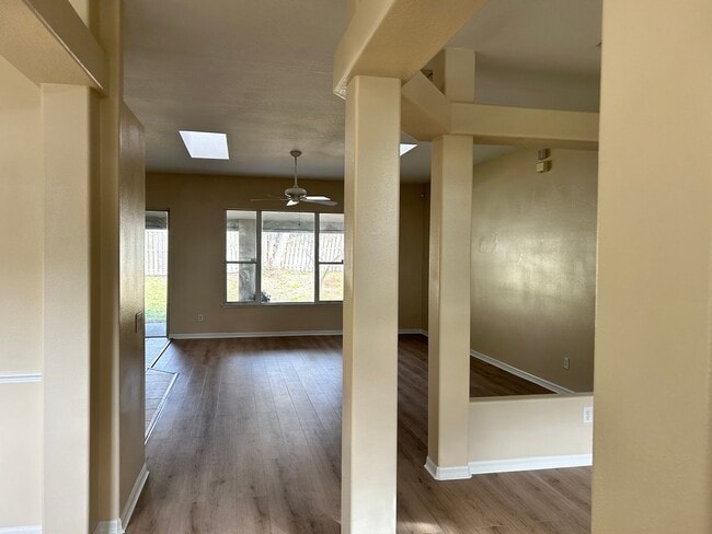 Building Photo - 7007 Hiawassee Overlook Dr