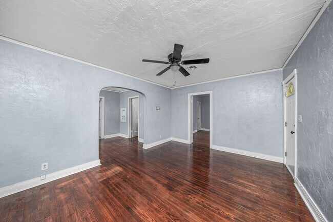 Foto del edificio - 1213 NW Columbia Ave