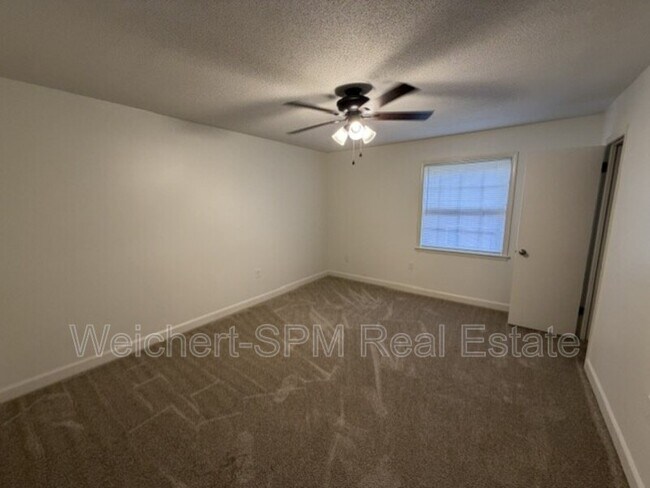 Foto del edificio - 5730 Quince Rd