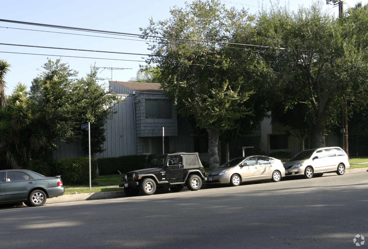 Foto del edificio - 12325 Moorpark St