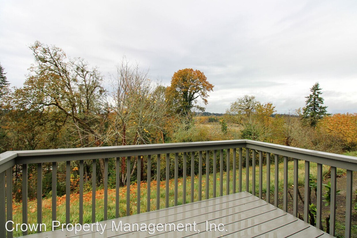 Foto principal - 2 br, 2.5 bath House - 2365 Crestview Dr S