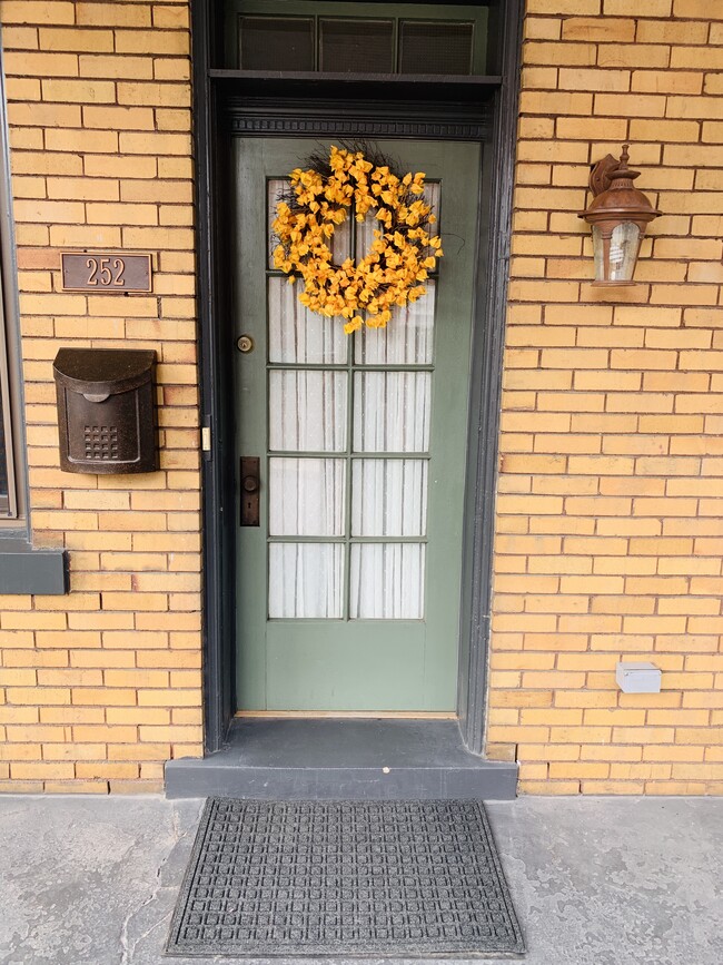 Front door - 252 42nd St