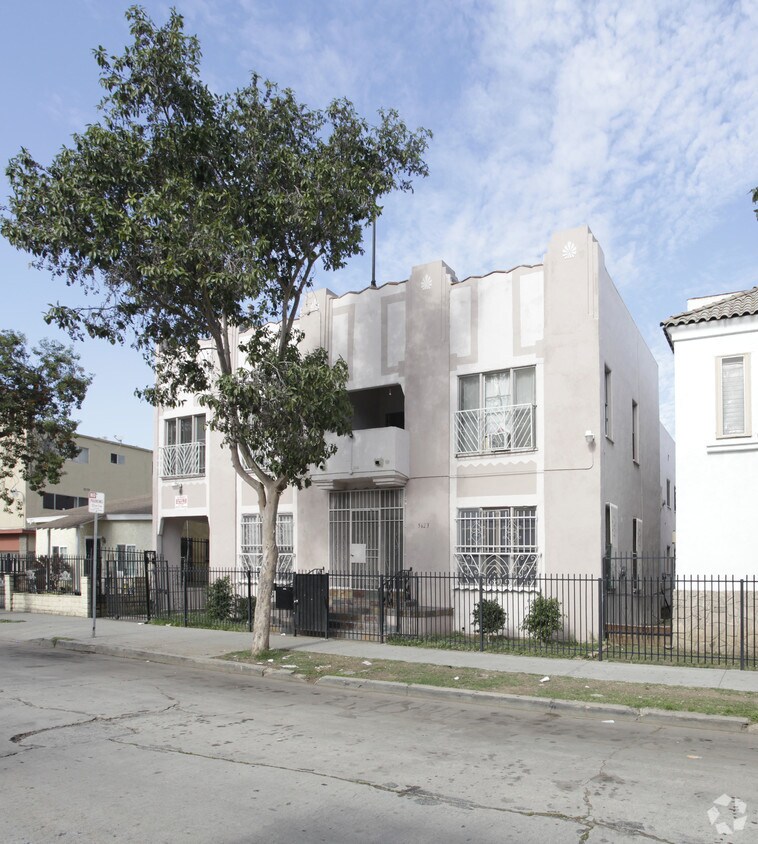 Foto del edificio - 5623 Virginia Ave