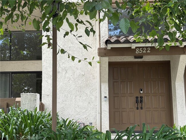 Building Photo - 8522 E Village Ln