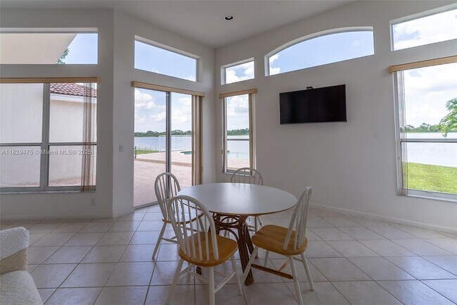 Foto del edificio - 17999 SW 35th St