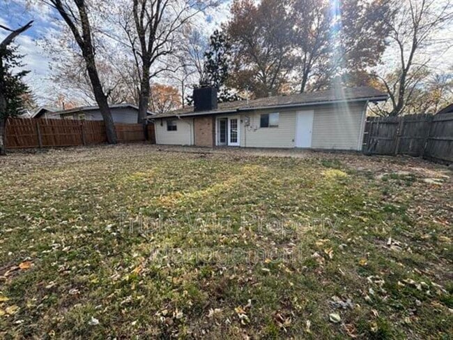 Building Photo - 3165 St Catherine St