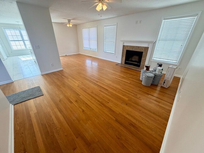 Photo - 118 Seattle Slew St House