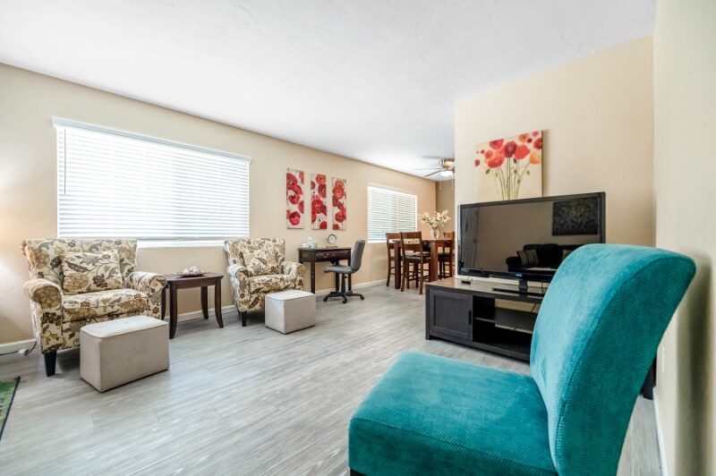 Foto principal - 718 N Floral St