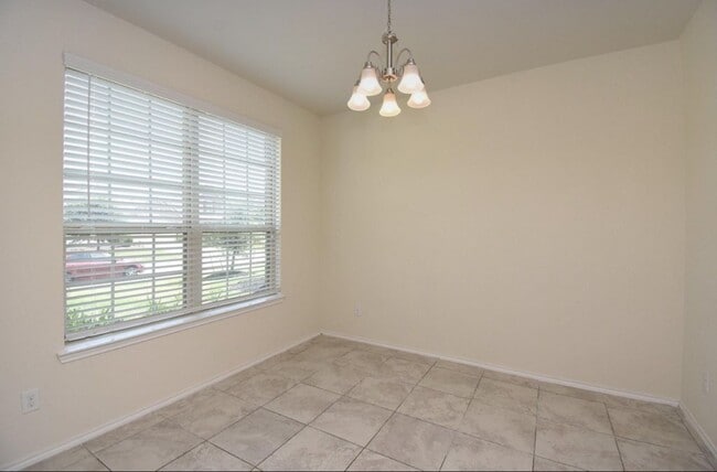 Building Photo - 9431 Summer River Dr