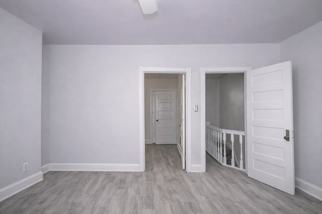 Foto del edificio - 1452 N Allison St