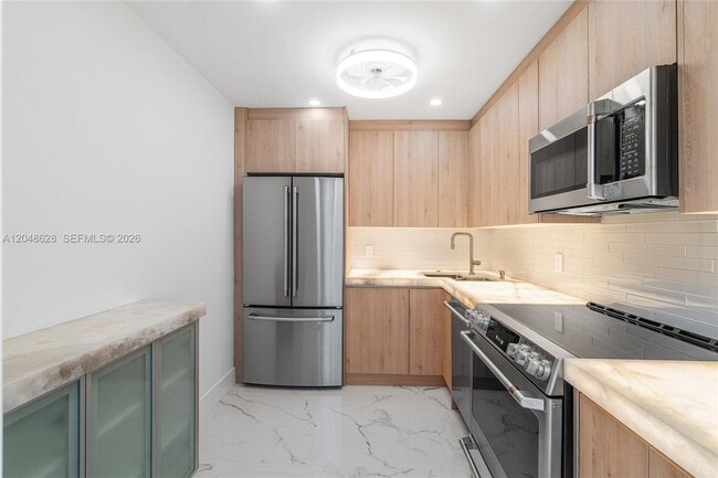 Foto del edificio - 4505 S Ocean Blvd