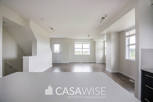 Photo du bâtiment - 655-655 Watt Blvd SW