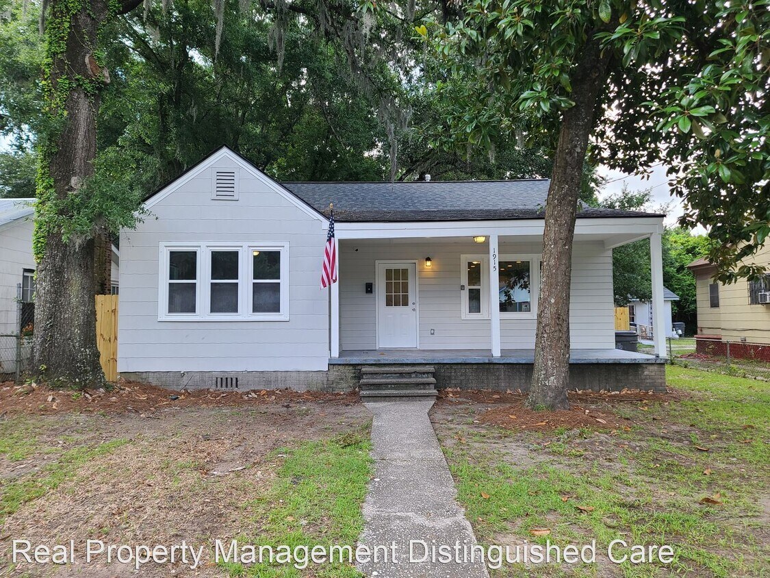 Primary Photo - 3 br, 1 bath House - 1915 Helm Avenue
