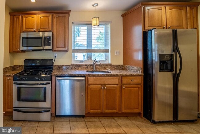 Building Photo - 2913 Mosby St