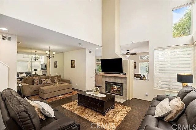Foto del edificio - 908 S Lone Pine Ln