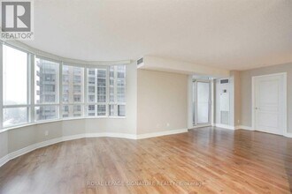 Building Photo - 15 Northtown Way