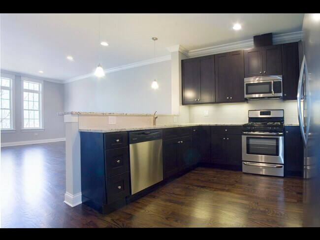 Foto del edificio - 4113 N Western Ave
