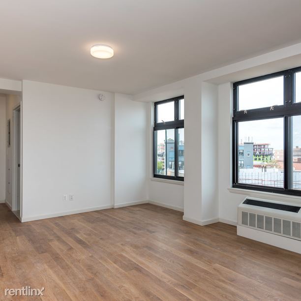Building Photo - 616 Bushwick Ave