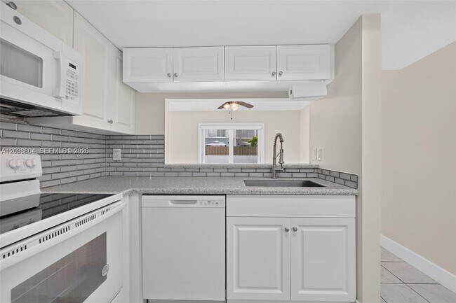Foto del edificio - 20759 SW 83rd Ave