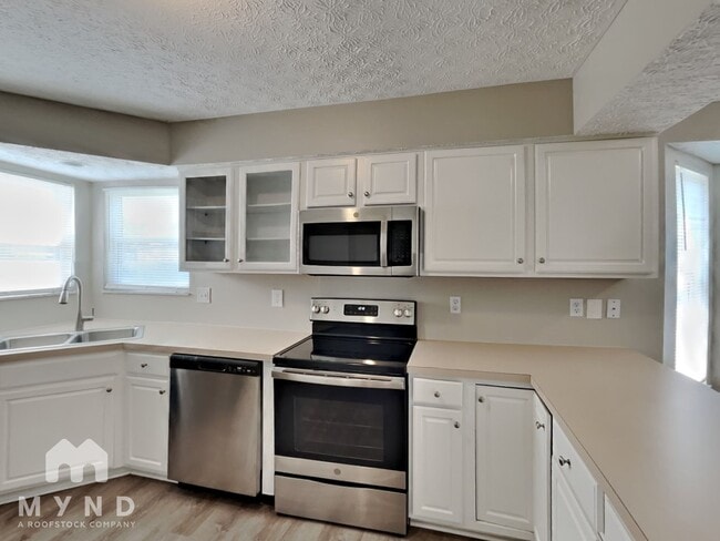 Building Photo - 3019 Old Warson Dr