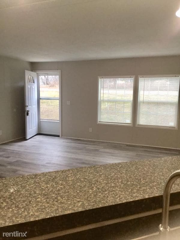 Building Photo - 4 br, 2 bath Mobile Home - 407 Baucky Meadow