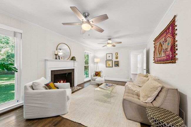Building Photo - Sought after Madison Park House for Rent
