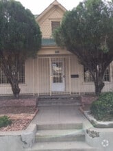 Building Photo - 1522 Yandell Dr