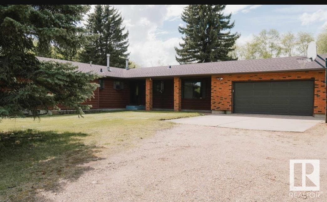 Building Photo - 2550-2534 34 St SW