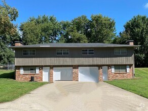 Building Photo - 4327 W Bethany Dr
