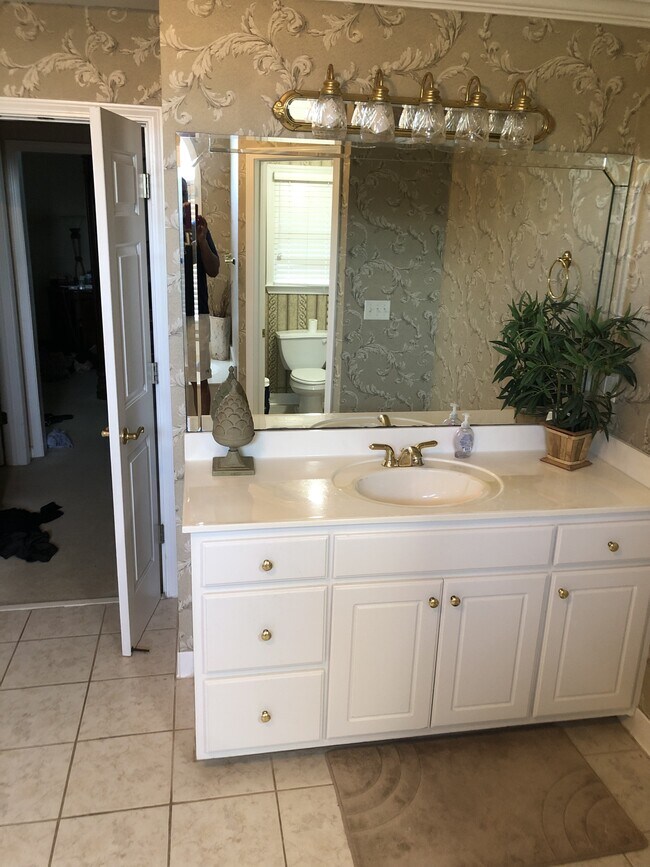 Building Photo - 771 Bentgrass Ct
