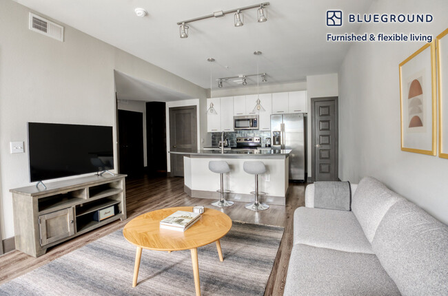 Foto del edificio - 2910 E 17th St