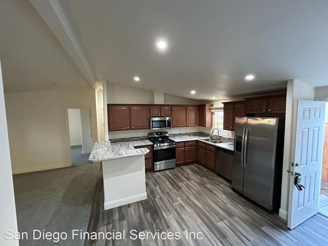 Foto principal - 3 br, 2 bath House - 3045 Marshall