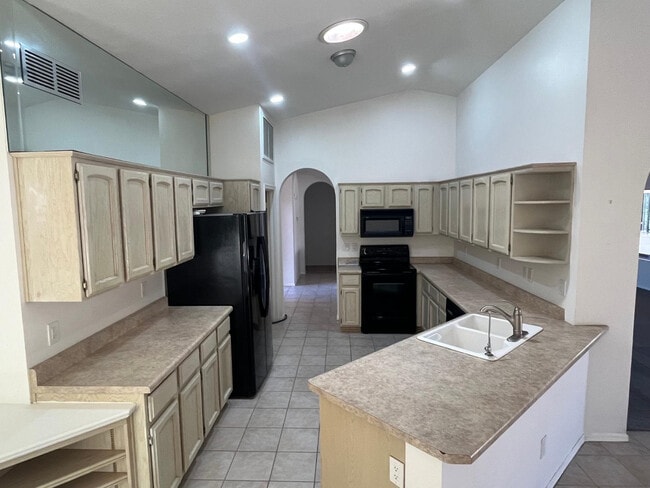 Foto del edificio - 10302 E Coopers Hawk Dr