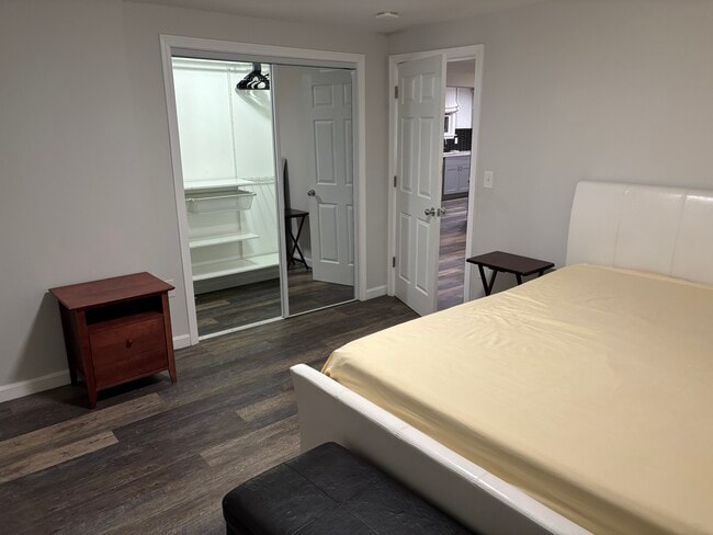 Bedroom - 18 Pope St